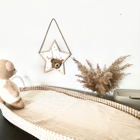 " Schattige ster spiegel voor kinderen, ontwikkelingsgericht ontwerp, ideaal voor in de babykamer."
