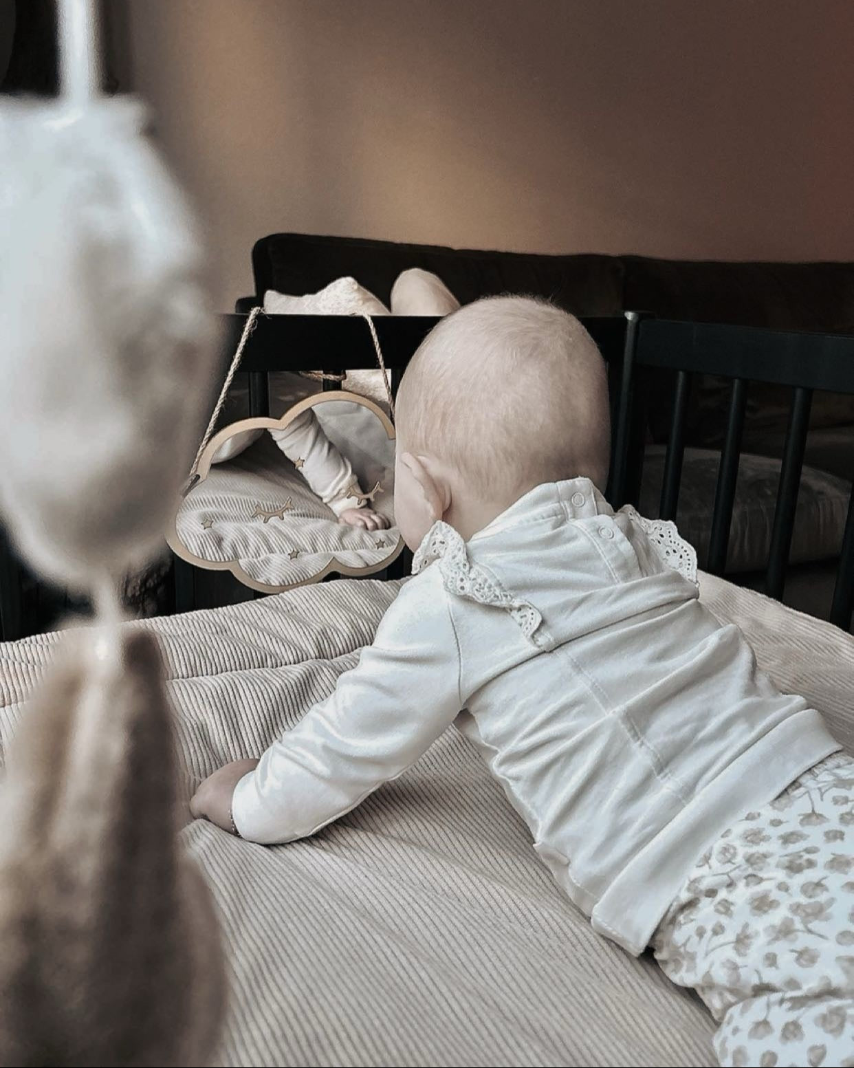 "Wolk spiegel, babykamer decor, kinderkamer spiegel, lichte spiegel"

"Speelse wolk spiegel, ontwikkelingsgerichte spiegel, visuele stimulatie"